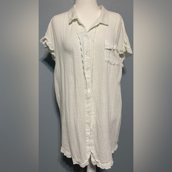 Umgee Dresses & Skirts - Umgee Cream Textured Gauze Top